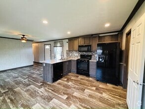 Building Photo - 426 Chestnut Dr