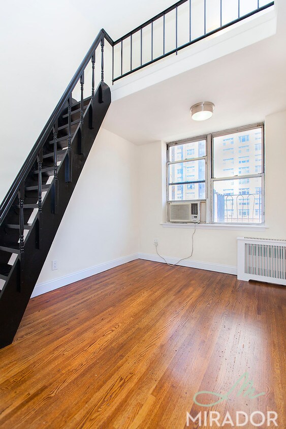 Foto principal - 440 E 85th St