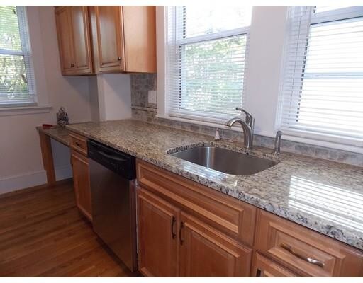 Primary Photo - 67 Burnham St