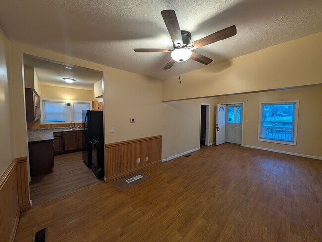 Foto del edificio - 110 Bell Ave