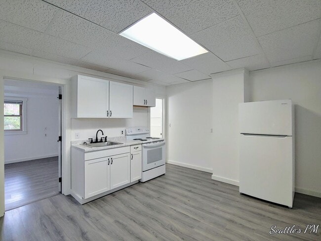 Foto del edificio - 258 E Newton St