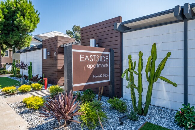 Esperamos poder ayudarle a encontrar su nuevo hogar perfecto. - Eastside Apartments
