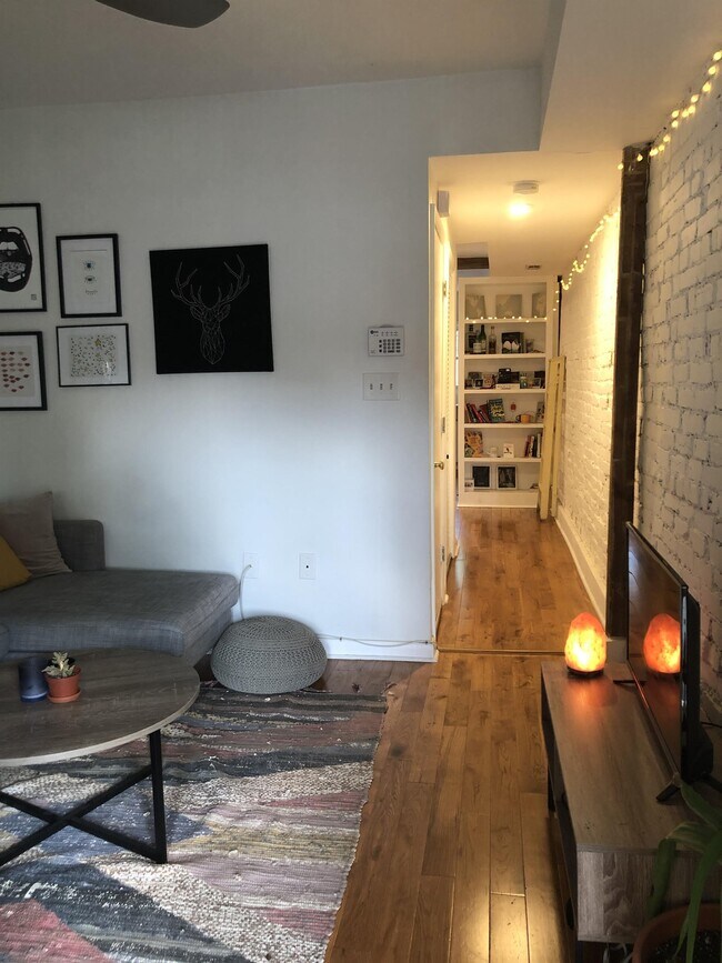 Foto del edificio - 778 Lamont St NW