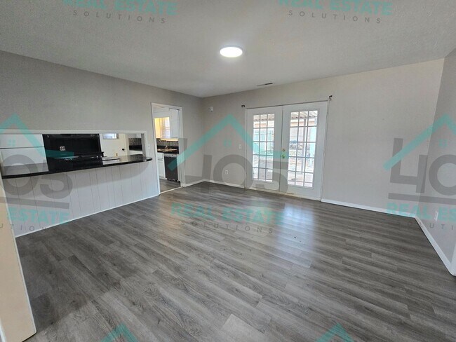 Building Photo - MWC Rental 3 Bed