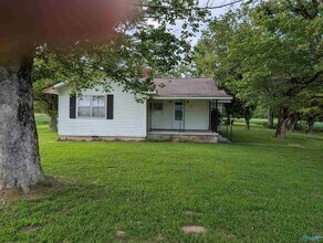 Building Photo - 665 Cave Spring Rd