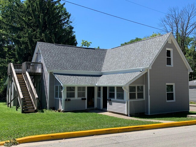 Building Photo - 312 W Columbia St