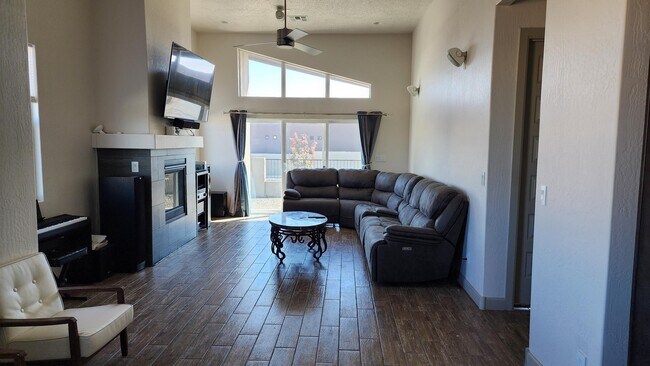 Foto del edificio - 5901 Witkin St SE