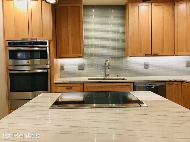 Foto del edificio - 4 br, 2 bath House - 2456 8th Street #B