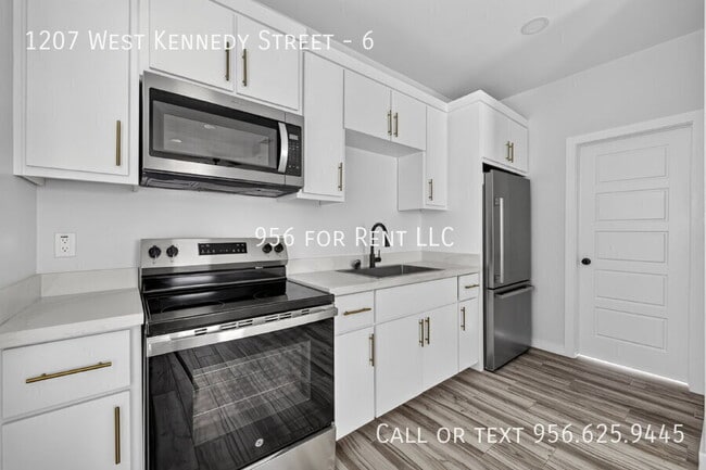 Foto del edificio - 1207 W Kennedy St