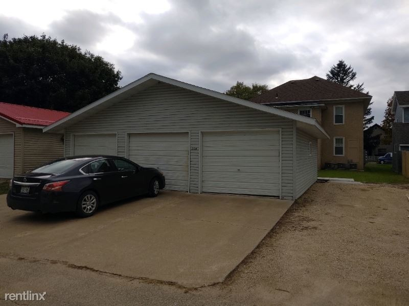 Building Photo - 120 S Beaumont Rd