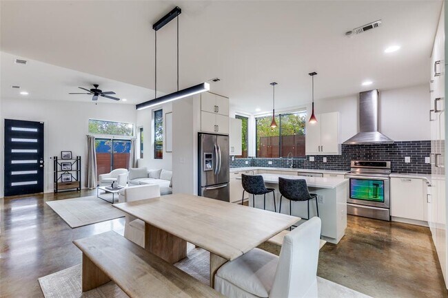 Foto del edificio - 4102 Clawson Rd