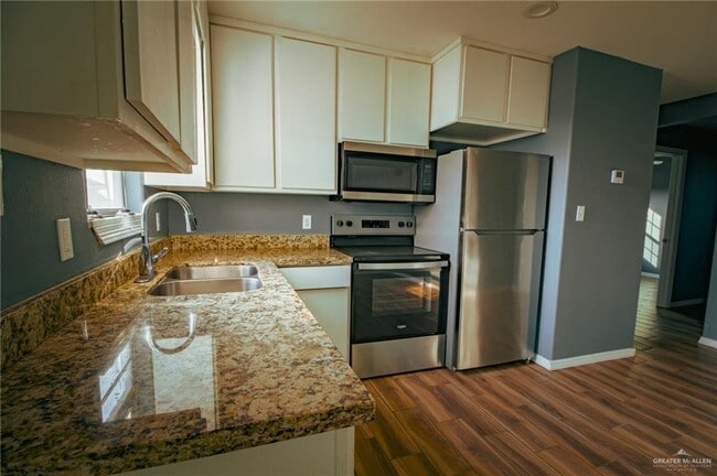 Building Photo - 18 North St