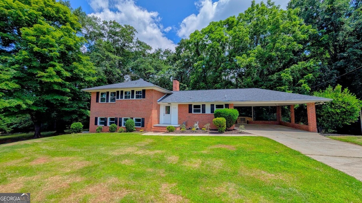 Foto principal - 3318 Hilltop Cir