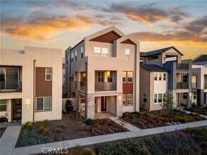 Building Photo - 121 Biome