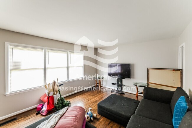 Building Photo - 620 86th St S