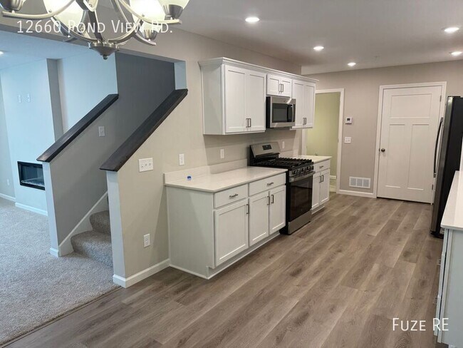 Foto del edificio - 12660 Pond View Rd