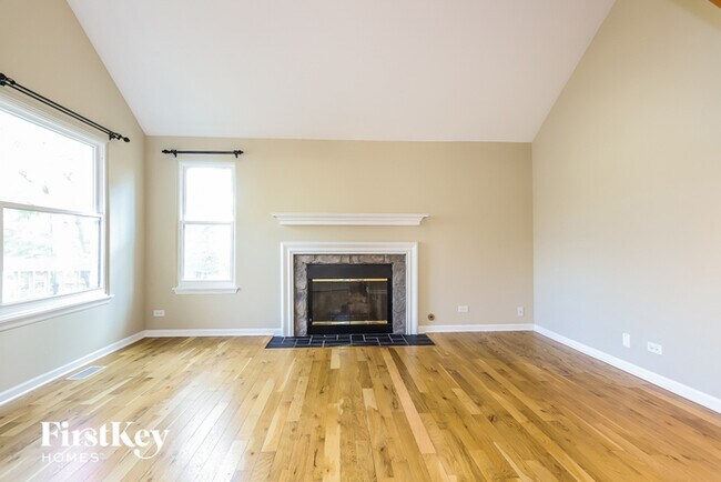 Building Photo - 509 Surrey Ridge Dr