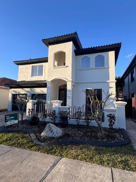 Foto del edificio - 15387 SW 21 Ln