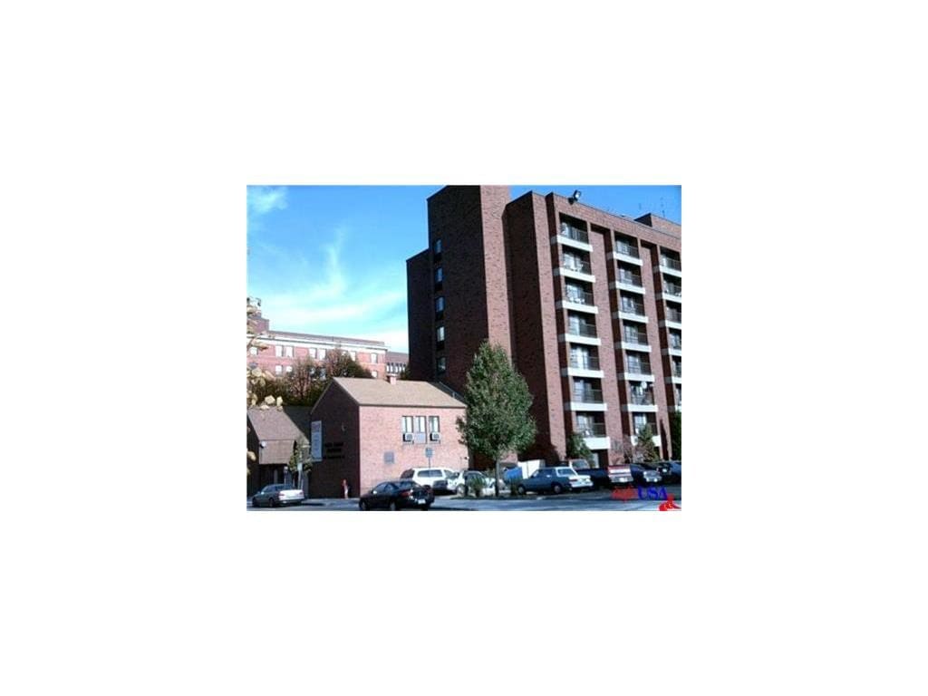 Primary Photo - 280 Washington St