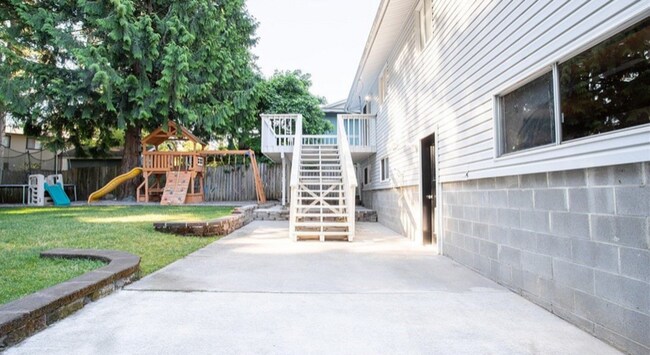 Foto del edificio - 4713 61st Ave W