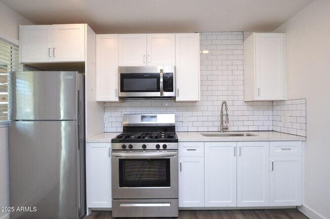 Foto del edificio - 1202 E Kaler Dr