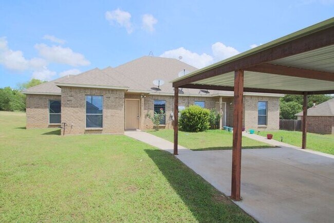 Foto del edificio - ~DON'T MISS OUT! ~ Beautiful 3/2 Home PERF...