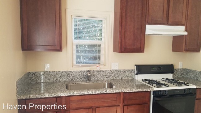 Foto del edificio - 956 Frienza Ave