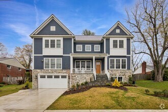 Building Photo - 7018 Statendam Ct