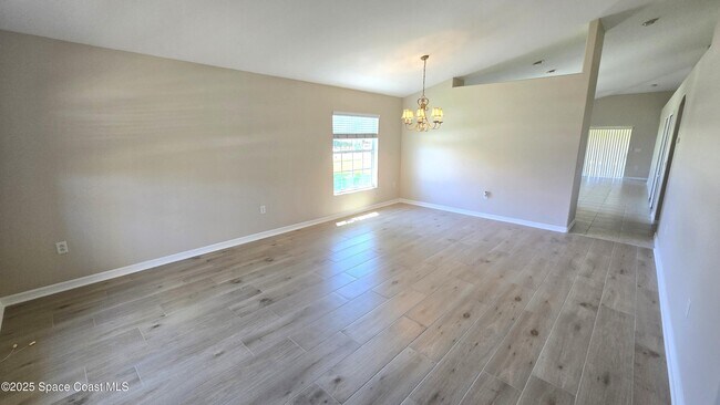 Foto del edificio - 3132 Siderwheel Dr