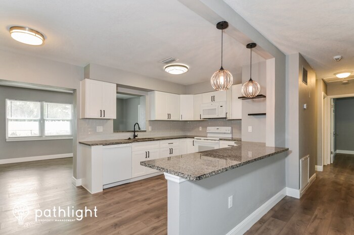 Foto principal - 2311 24Th Avenue W, Bradenton, FL, 34205