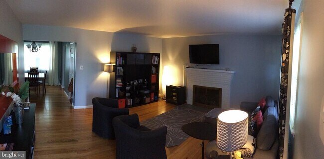 Foto del edificio - 6008 Jamestown Rd