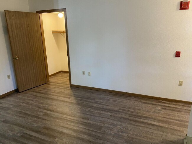 Building Photo - 120/130 Memorial Drive - A