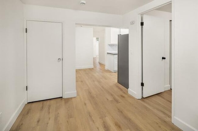 Building Photo - 909 4th Ave N