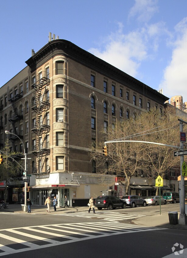 Foto del edificio - 1477 Second Ave