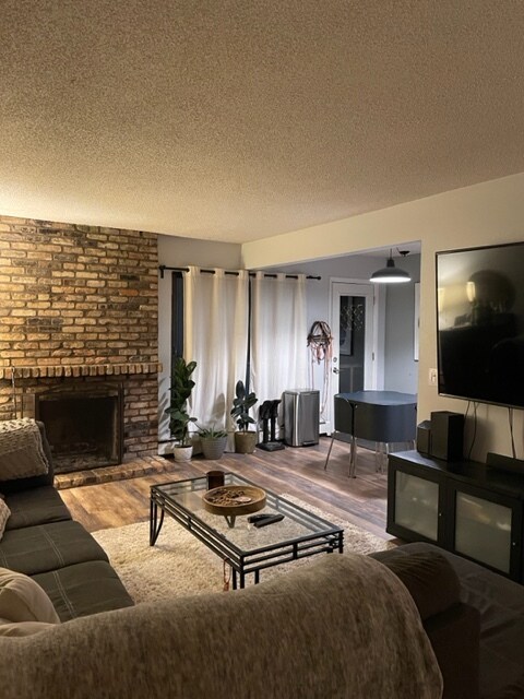 Living area - 4572 Cedar Lake Rd S