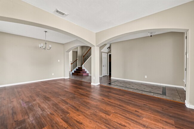 Foto del edificio - 16919 Creek Mountain Dr