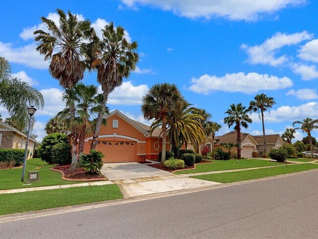Building Photo - 1550 The Oaks Blvd