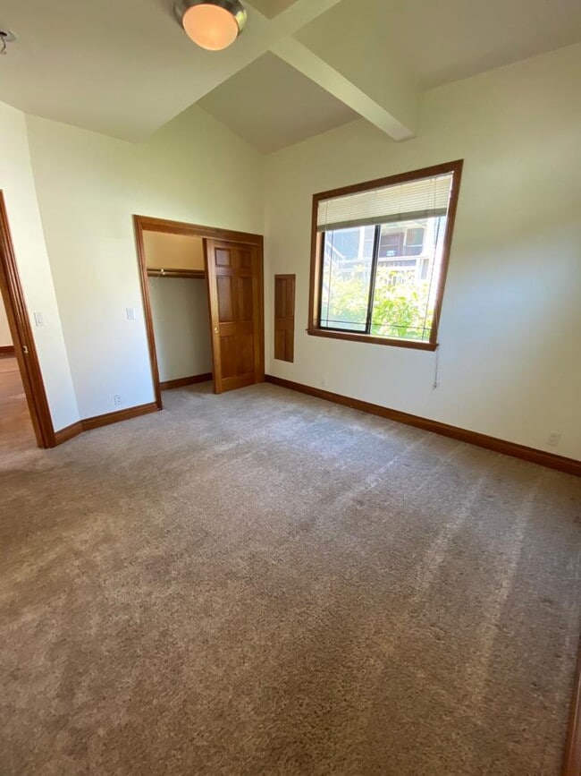 Building Photo - 2233 Dwight Way
