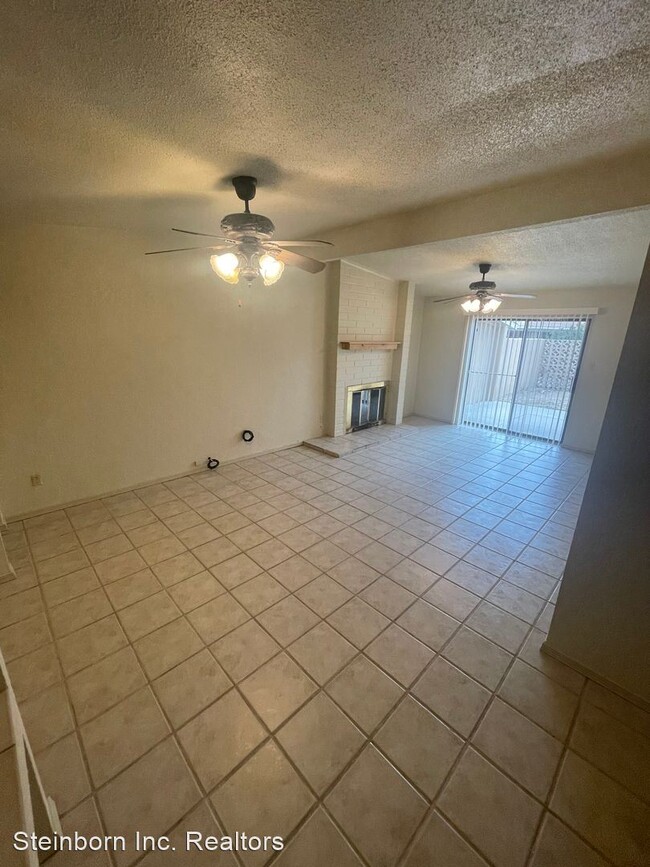 Building Photo - 3 br, 2 bath House - 1425 Country Club Circle