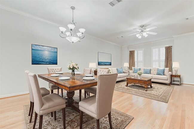 Foto del edificio - 30 Waugh Dr