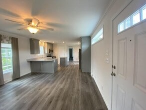 Building Photo - 6 Squirrel Ct