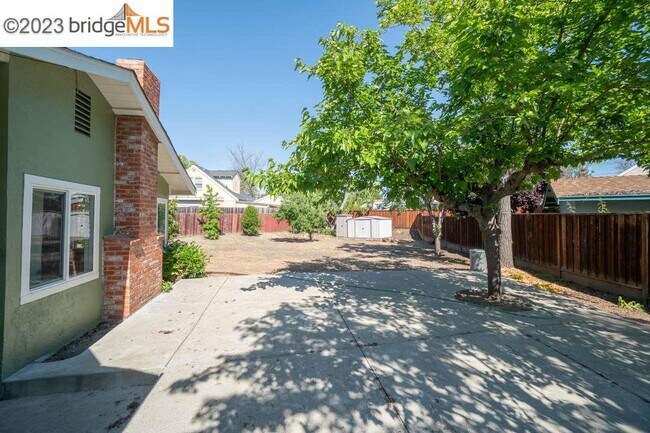 Foto del edificio - 4141 Eden Ct