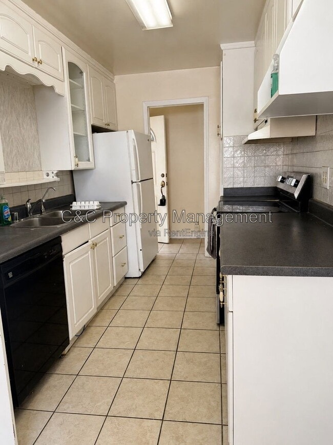 Foto del edificio - 42625 Jefferson St
