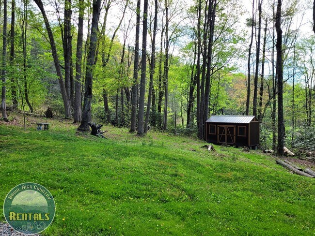 Foto del edificio - 3762 Rominger Rd