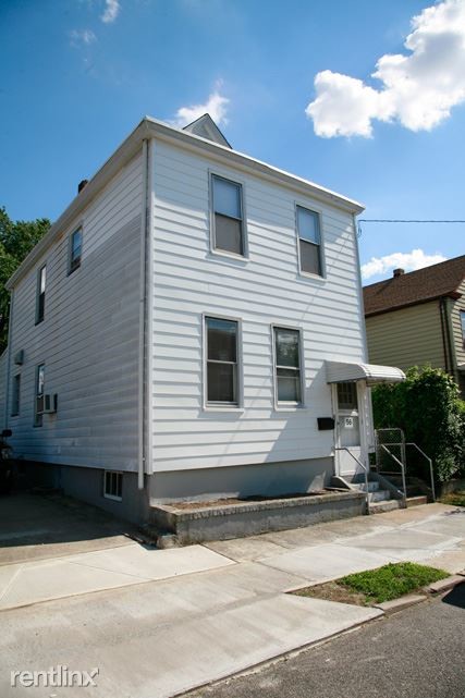 Building Photo - 56 Prescott Ave