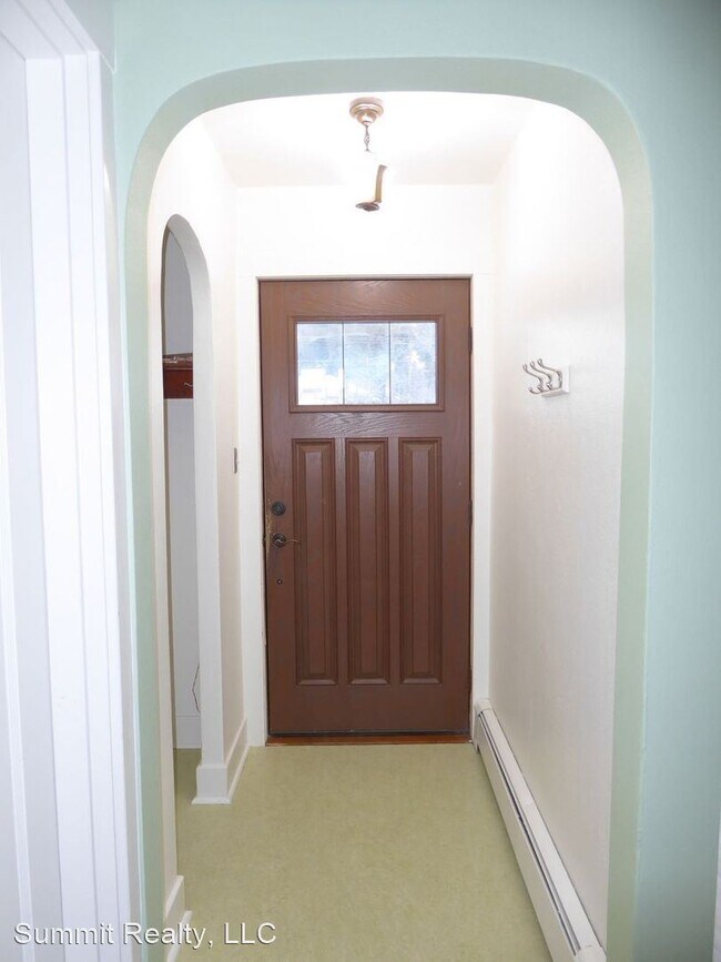 Foto del edificio - 3 br, 1.5 bath House - 1026 C St