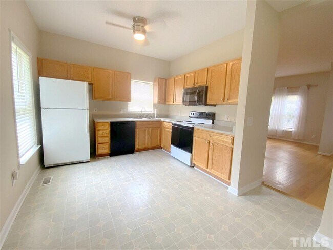 Foto del edificio - 562 E Martin St