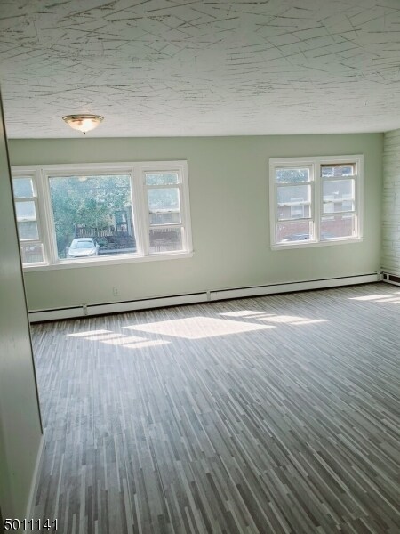 Foto del edificio - 54 Brookdale Ave