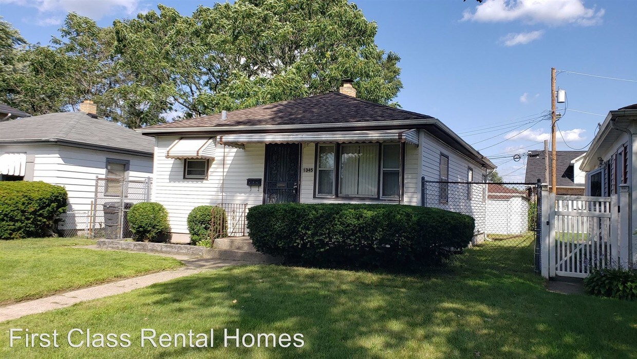 Primary Photo - 4 br, 1.5 bath House - 1345 Lane St
