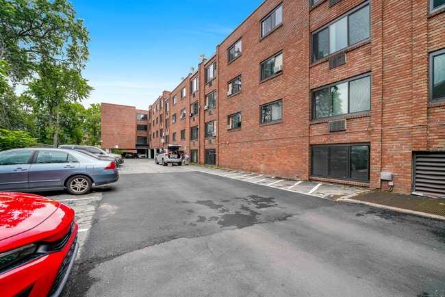 Building Photo - 280 Collins St